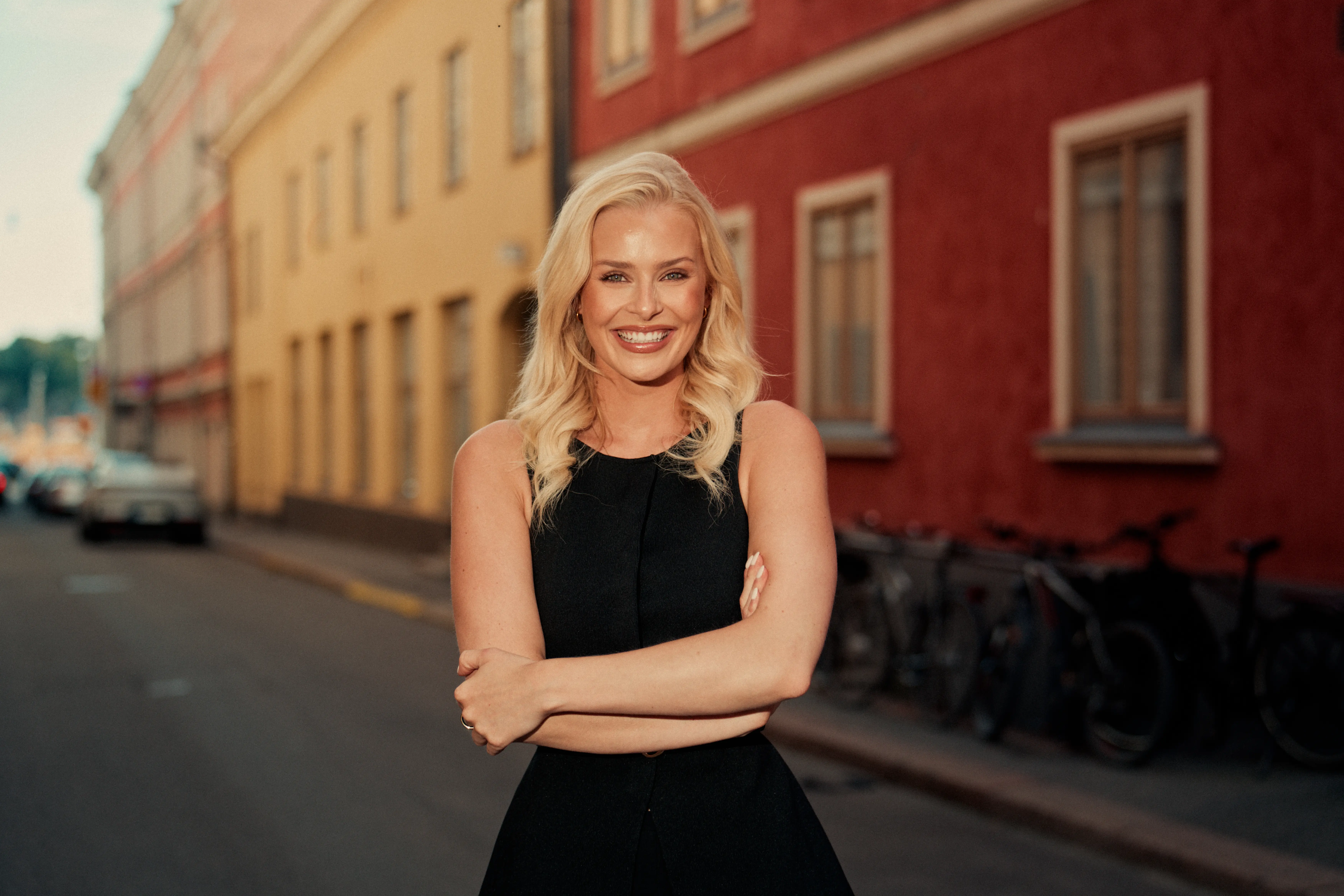 Minni Takala Helsingin kadulla